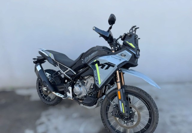 cf-moto
