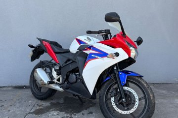 HONDA CBR125R 2011r.  45 000 km | Na kat. B | Kredyt na miejscu