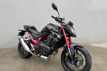 Honda Hornet CB750 | 2023 r. 17 600 km |